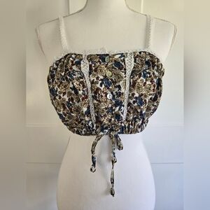 POL Floral Print Crop Top with Button Detail